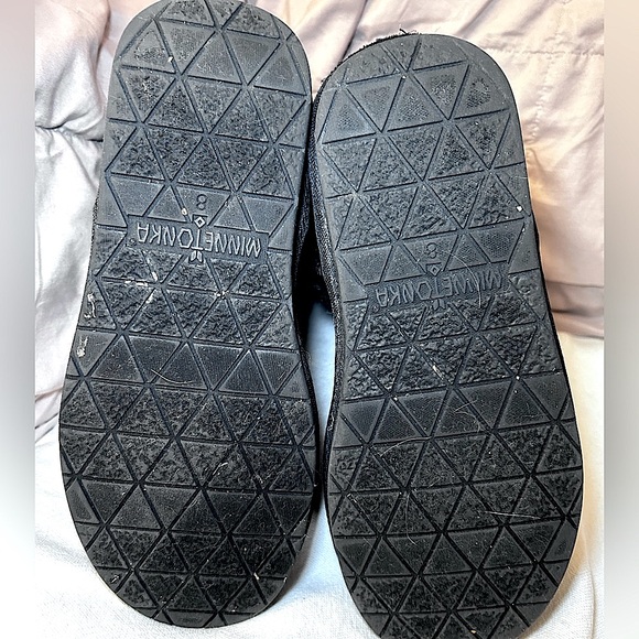 Minnetonka Tall Suede Tweed Boots Sheepskin/ Wool Lining Black 8 - Picture 8 of 9